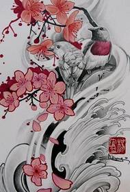 Beau motif de tatouage de fleurs de cerisier