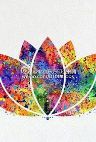 Kleurrijke grote lotus tattoo patroon