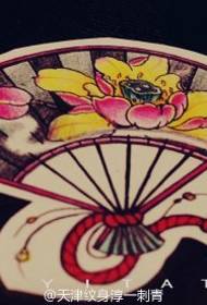 Fargerikt fan lotus tatoveringsmanuskriptbilde