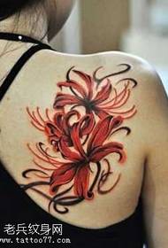 Plecu ziedu tetovējuma raksts