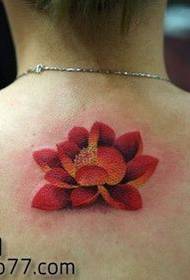 Lijep uzorak lotosove tetovaže u boji vrata