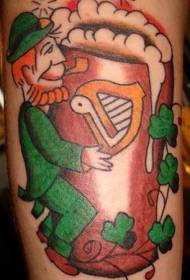 O le tele o kulupu beer ma le tattoo tattoo