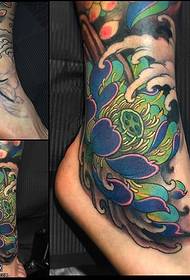 Mak pasaj lotus modèl tatoo