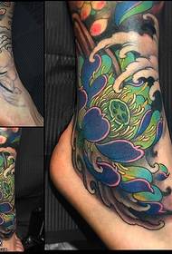 Footstep cover lotus tattoo pattern