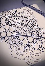 Manuscrit tradicional del model de tatuatge de sakura de fan
