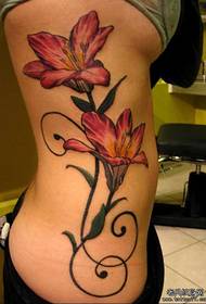 Pola tato lily dan makna yang indah