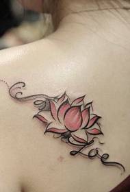 Güzel güzel lotus dövmesi