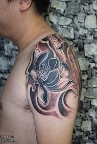 Модел за тетоважа на лотос од рака