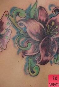 Tattoo 520 Gallery: Back Lily Butterfly Tattoo Pattern Picture