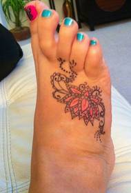 Utaratibu wa tattoo totem lotus