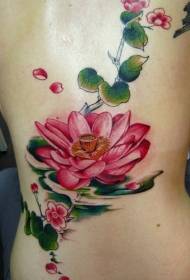 Bellissimo modello di tatuaggio di loto rosso sul retro