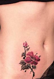 Plum tattoo rau tus ntxhais lub plab