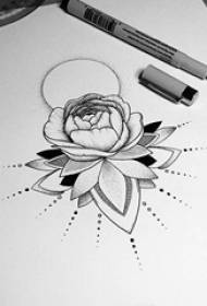 Swarte line sketse prachtich literêr lotus tattoo manuskript