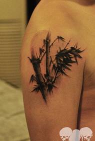 Мужская рука классический черный серый бамбук тату