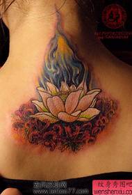 Beauty back klassieke klassieke lotus blom tattoo patroon