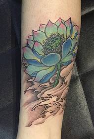 Aroma tattoo Lotto tattoo faoi bhláth