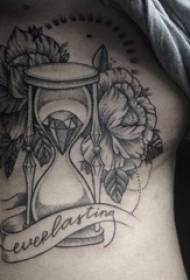 Černé vztyčené rostliny květiny a geometrické přesýpací hodiny tetování obrázky na dívky zpět