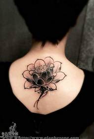 Back lotus tattoo pateni