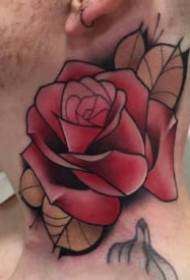 Tato mawar merah yang indah pola tato mawar yang indah