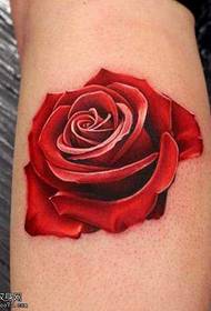 Узорак тетоваже ногу црвене руже