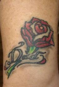 Immagine del tatuaggio rosa rossa di colore delle gambe