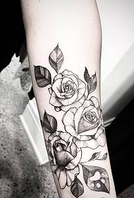 Kanema kakang'ono ka rose tattoo