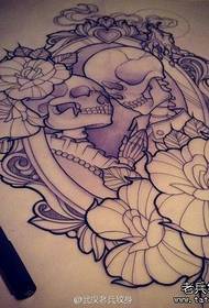 Creatief schedel rose tattoo tattoo manuscript