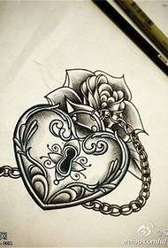 Love lock rose tattoo manuscript patroon