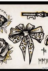 一组钻石钥匙玫瑰花蝴蝶结纹身手稿图案