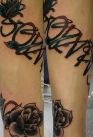Black rose ma le mamanu o le tattoo tagata