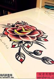 Spectacle de tatouage, recommande un manuscrit coloré de tatouage rose