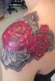 Modellu di tatuaggi di fioritura fioritura abbastanza delicata di rosa cù mudellu di fiori di tatuaggi di farfalla