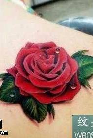 Rožės tatuiruotės modelis