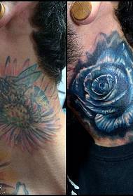 Motivo per tatuaggi rosa con coprispalle