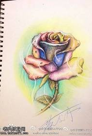 Poza manuscrisă tatuaj de trandafiri colorat