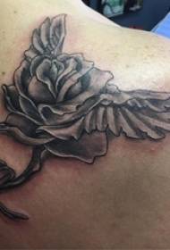 Gadis kembali hitam abu-abu titik sketsa duri trik kreatif gambar tato bunga
