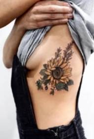 E Set vun 9 schéi Sonneblummen Tattoo Biller