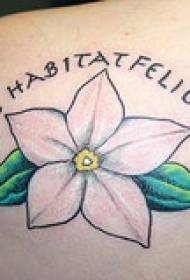 Ang mga kulay na bulaklak na may balikat na may pattern ng tattoo ng Ingles