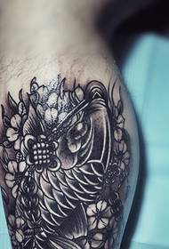 Ang kolor sa totem nga bulak nga totem tattoo