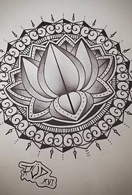 Totem Lotus Stinging Brahma Tatuagem Padrão Manuscrito