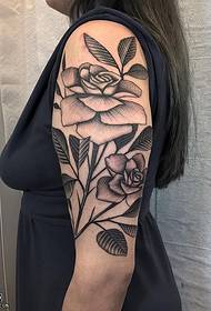 Bhegi reminzwa vintage rose tattoo maitiro