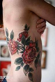 Modello di tatuaggio rosa in vita