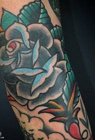 Arm rose tattoo pattern
