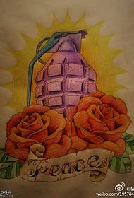Kleur granaat roos tattoo manuscript foto