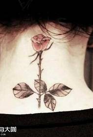 Hals kleine Rose Tattoo-Muster
