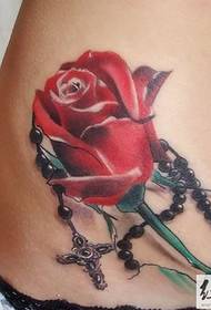 最美麗的禮物，玫瑰紋身