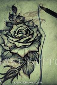 Rose tattoo patroon