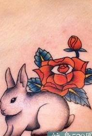 Rabbit ma se mamanu o tattoo rosa