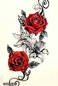 हस्तलिखित गुलाब टॅटू नमुना