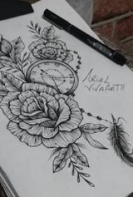 رسم الحيل السوداء اللدغة الزهور الجميلة وجيب ساعة مخطوطة الوشم